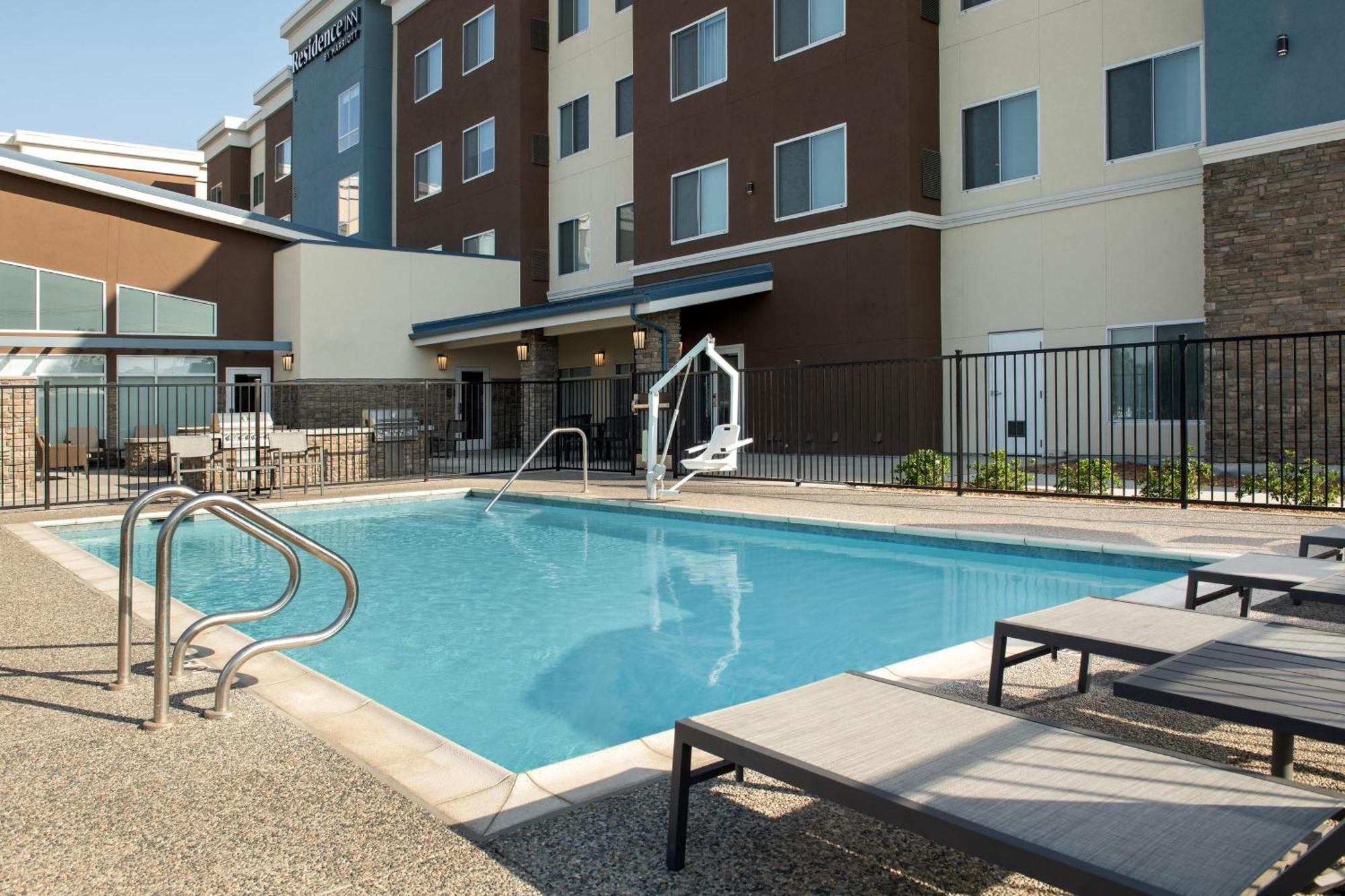 Residence Inn By Marriott Fresno クローヴィス エクステリア 写真