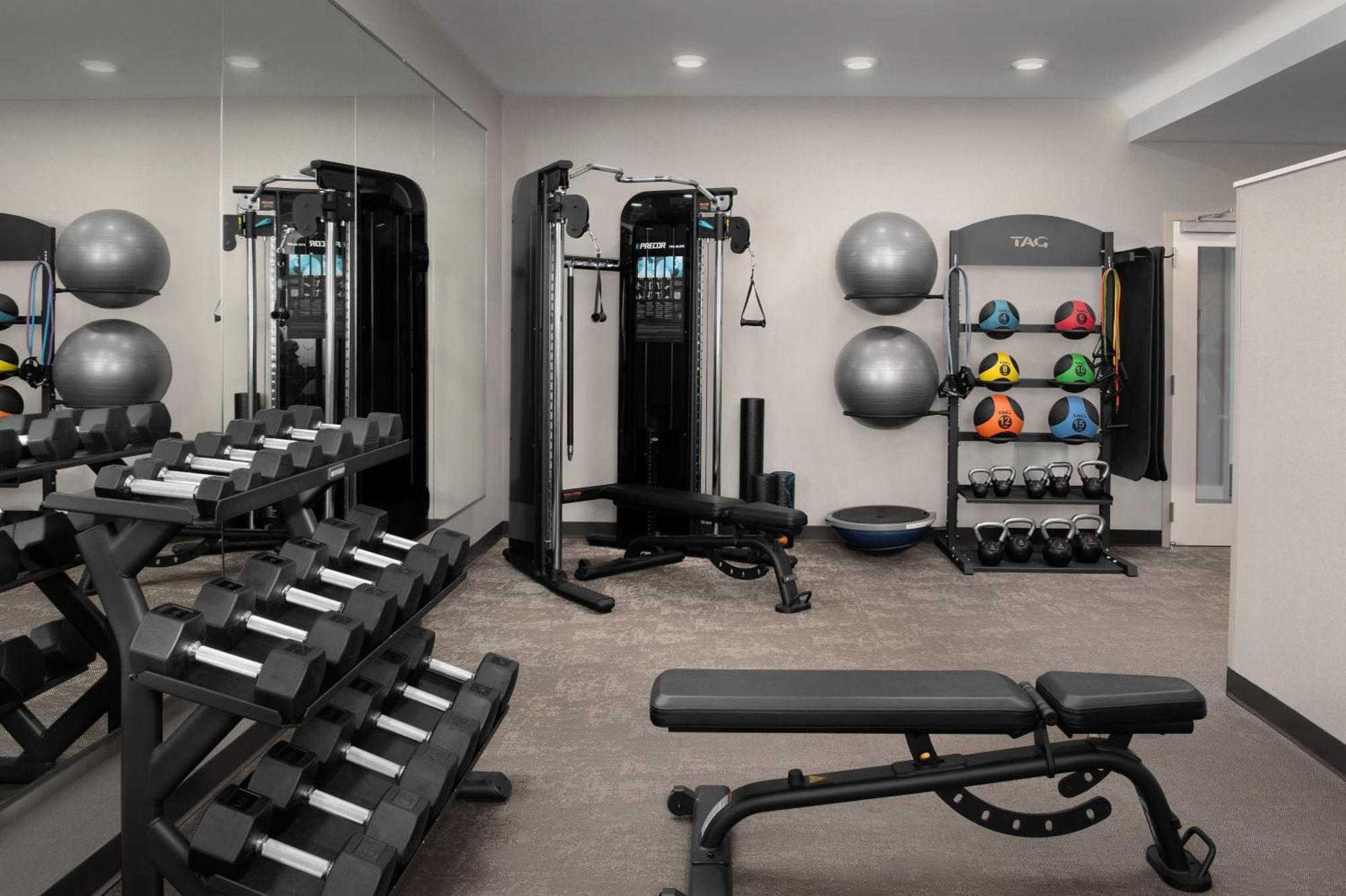 Residence Inn By Marriott Fresno クローヴィス エクステリア 写真
